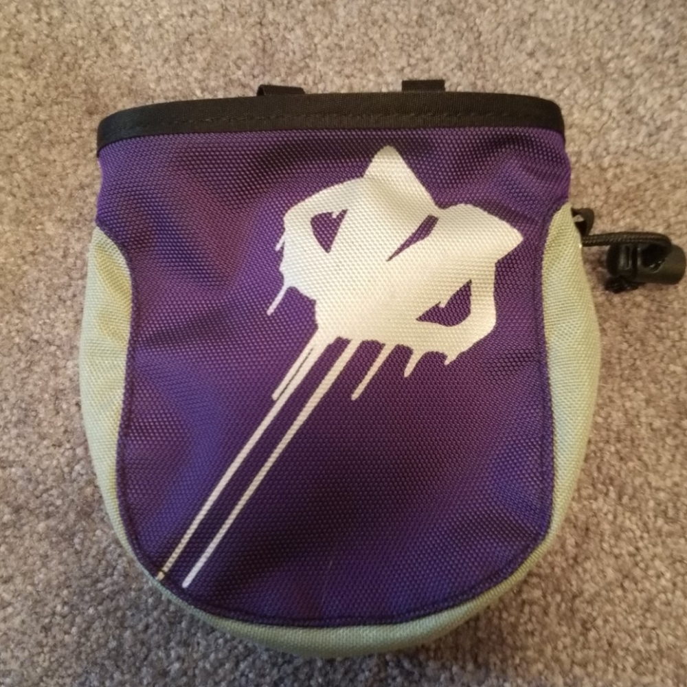 Evolv purple and grey chalk bag